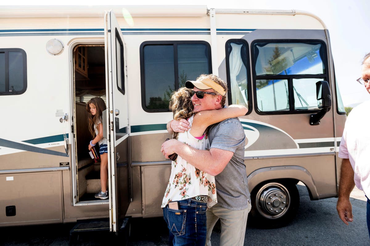 Wildfire victims left with nothing get hope from donated RVs Wildfire victims left with nothing get hope from donated RVs