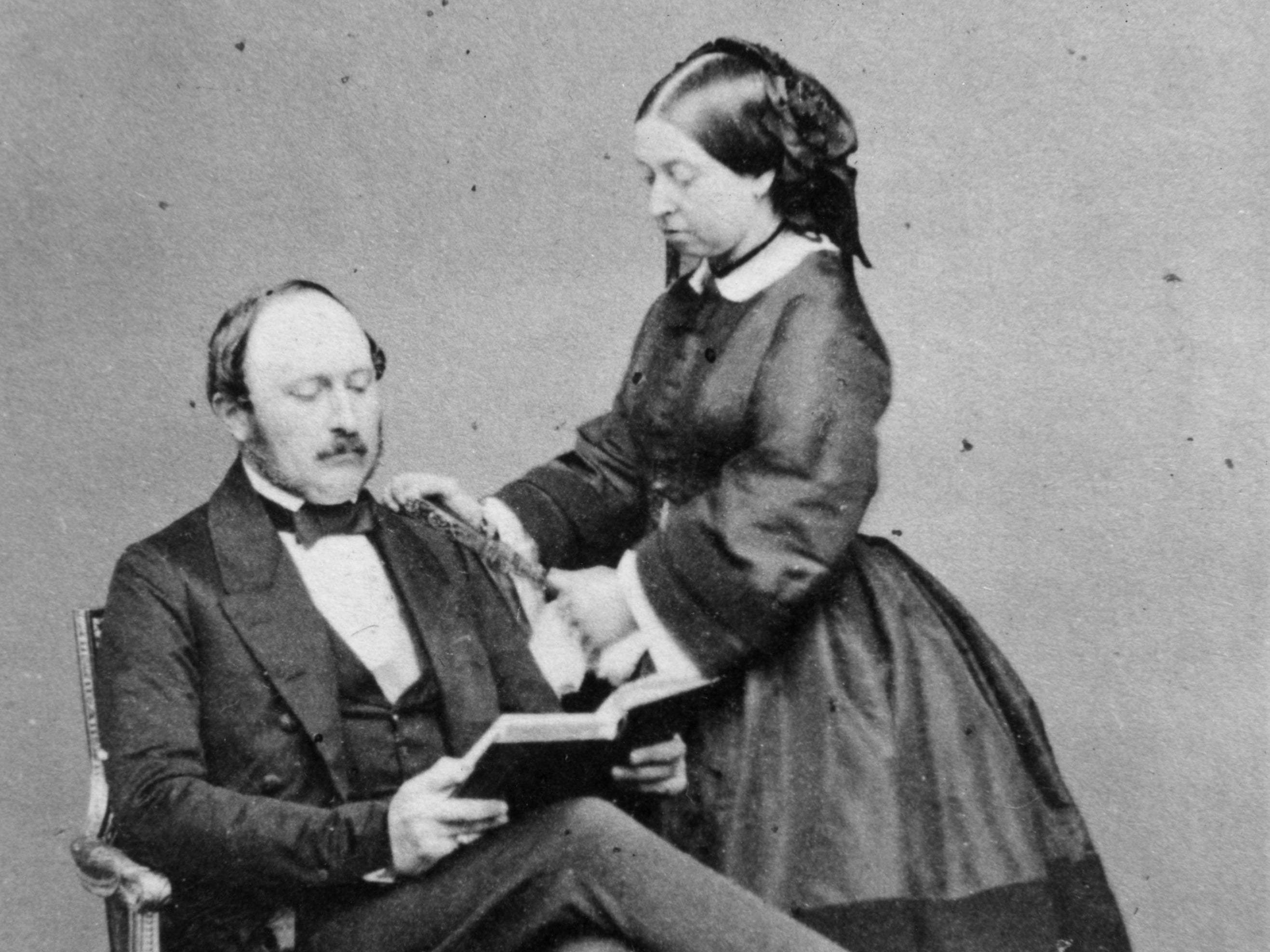 Prince Albert (L) and Queen Victoria (R) at Buckingham Palace