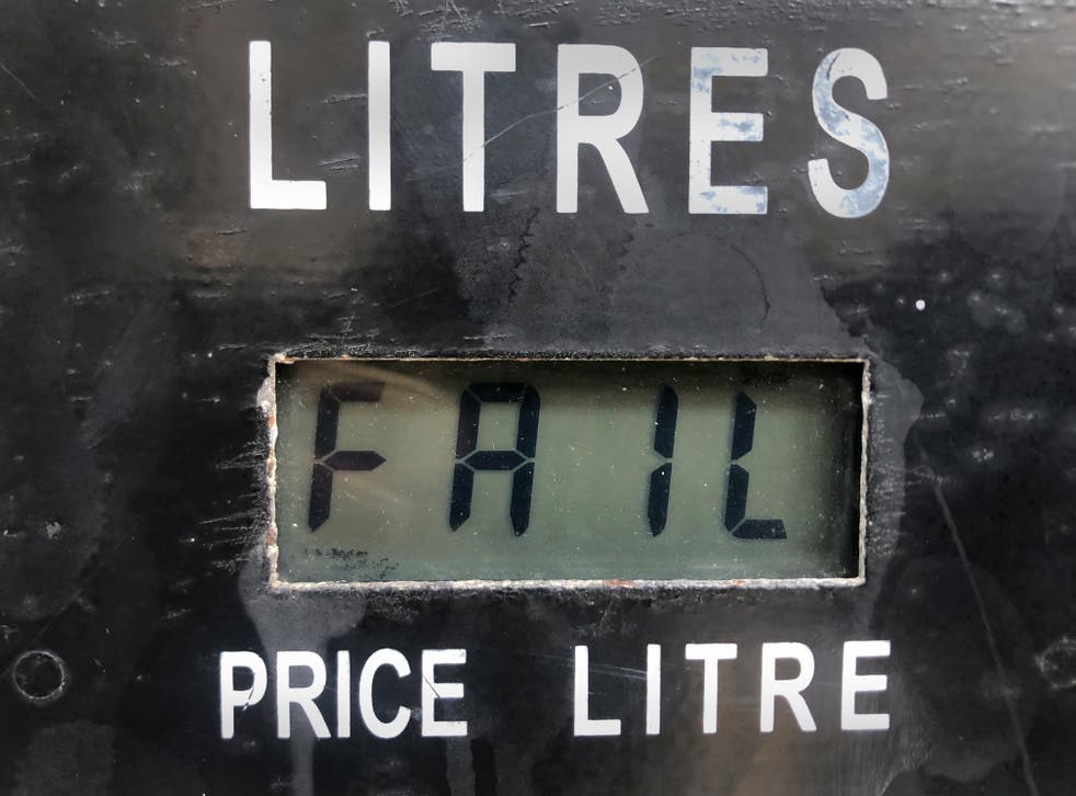 LÍBANO-ESCASEZ DE COMBUSTIBLES