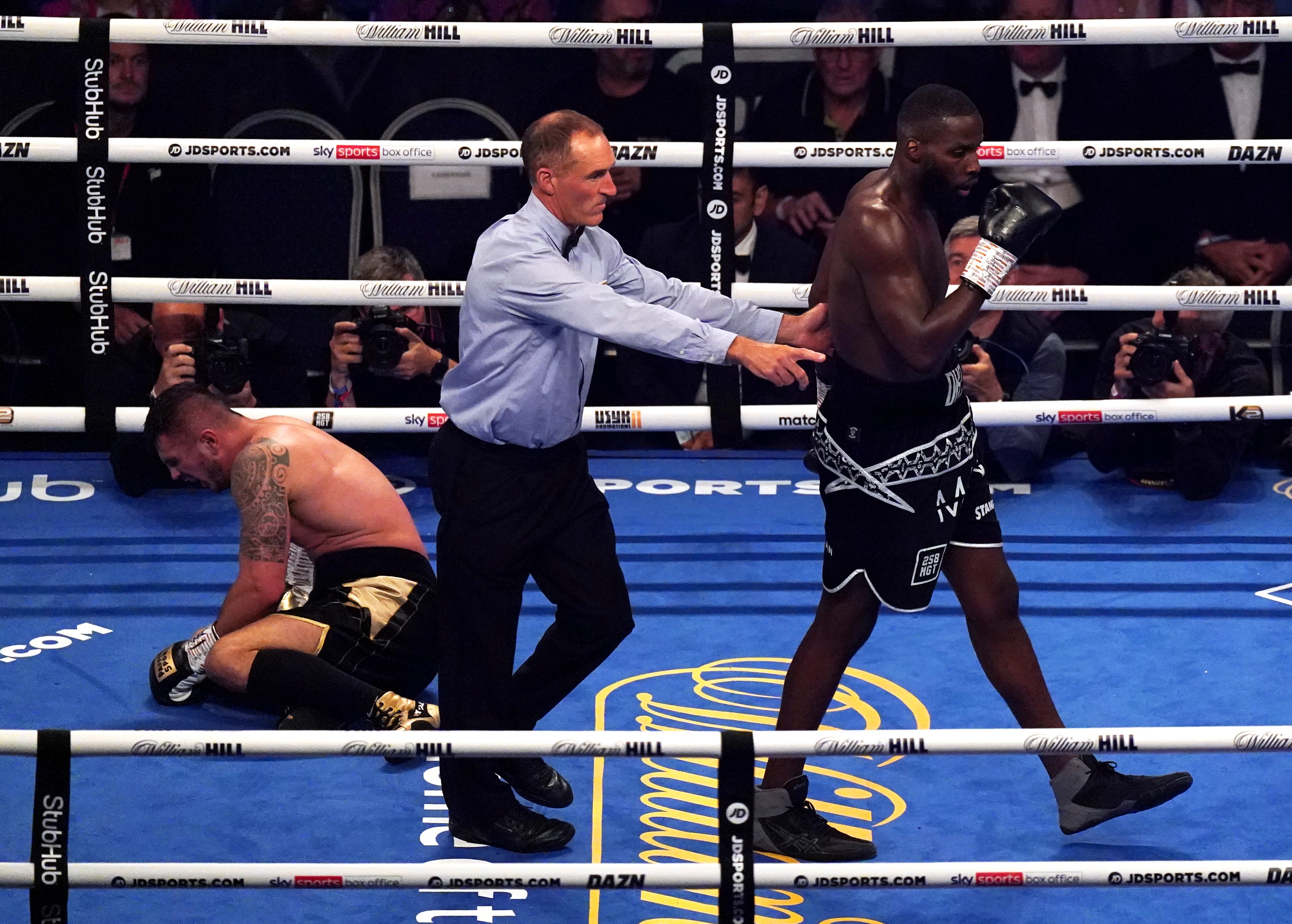 Lawrence Okolie, right, was rarely stretched on Saturday night