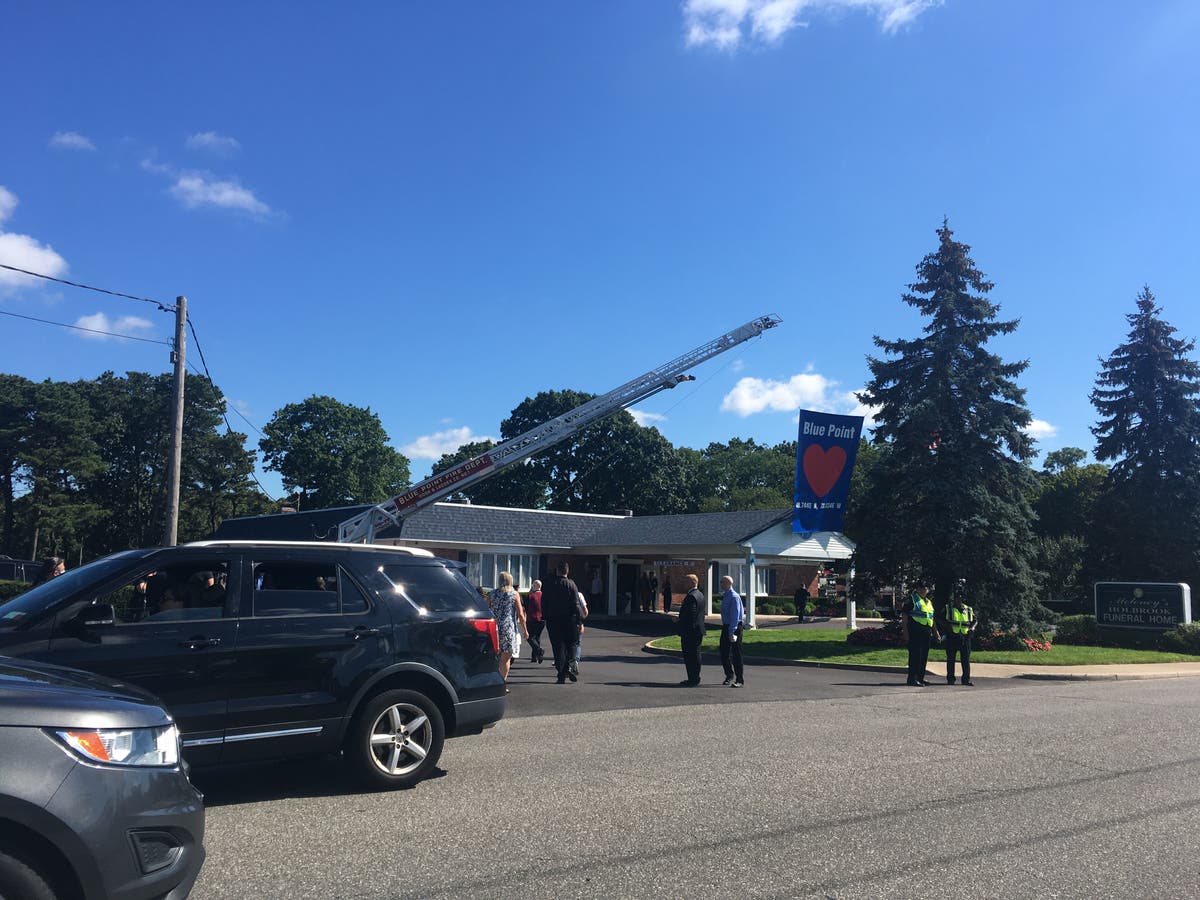 Gabby Petito’s father gives message to women in toxic relationships at daughter’s funeral Gabby Petito’s father gives message to women in toxic relationships at daughter’s funeral