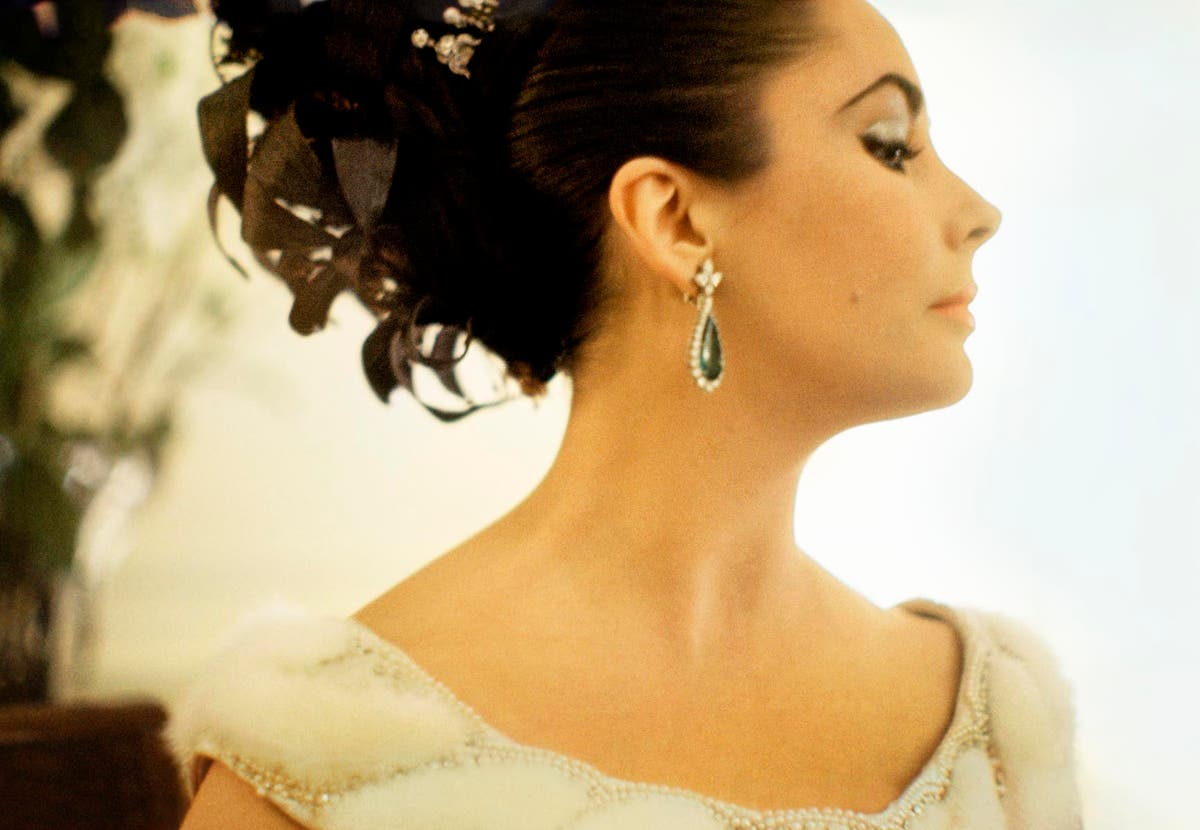 Making an Icon: What was it like to photograph Elizabeth Taylor?