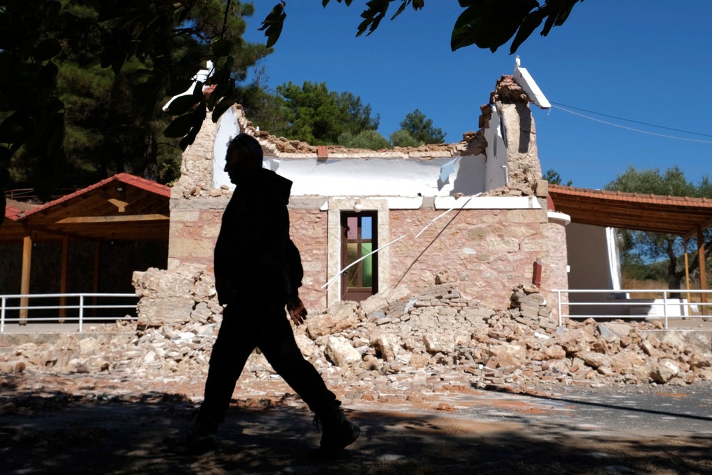 Strong quake hits Greek island of Crete; 1 dead, 9 injured