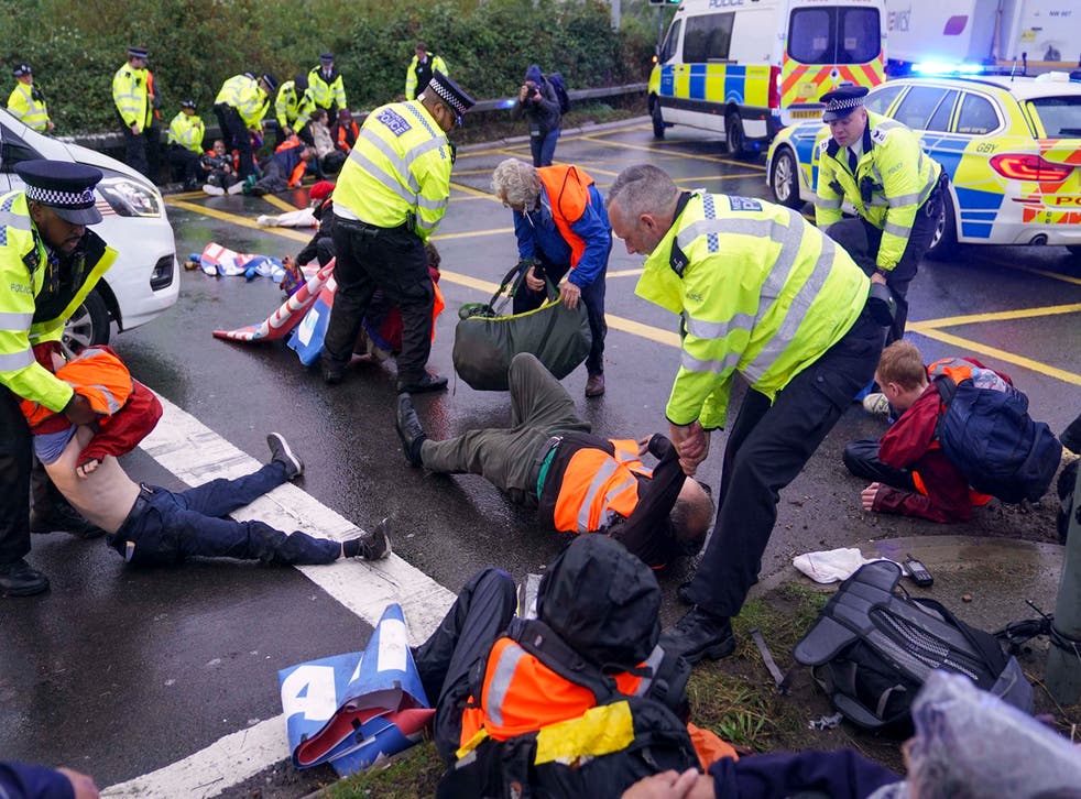 <p>An Insulate Britain protest on the M25 </p>