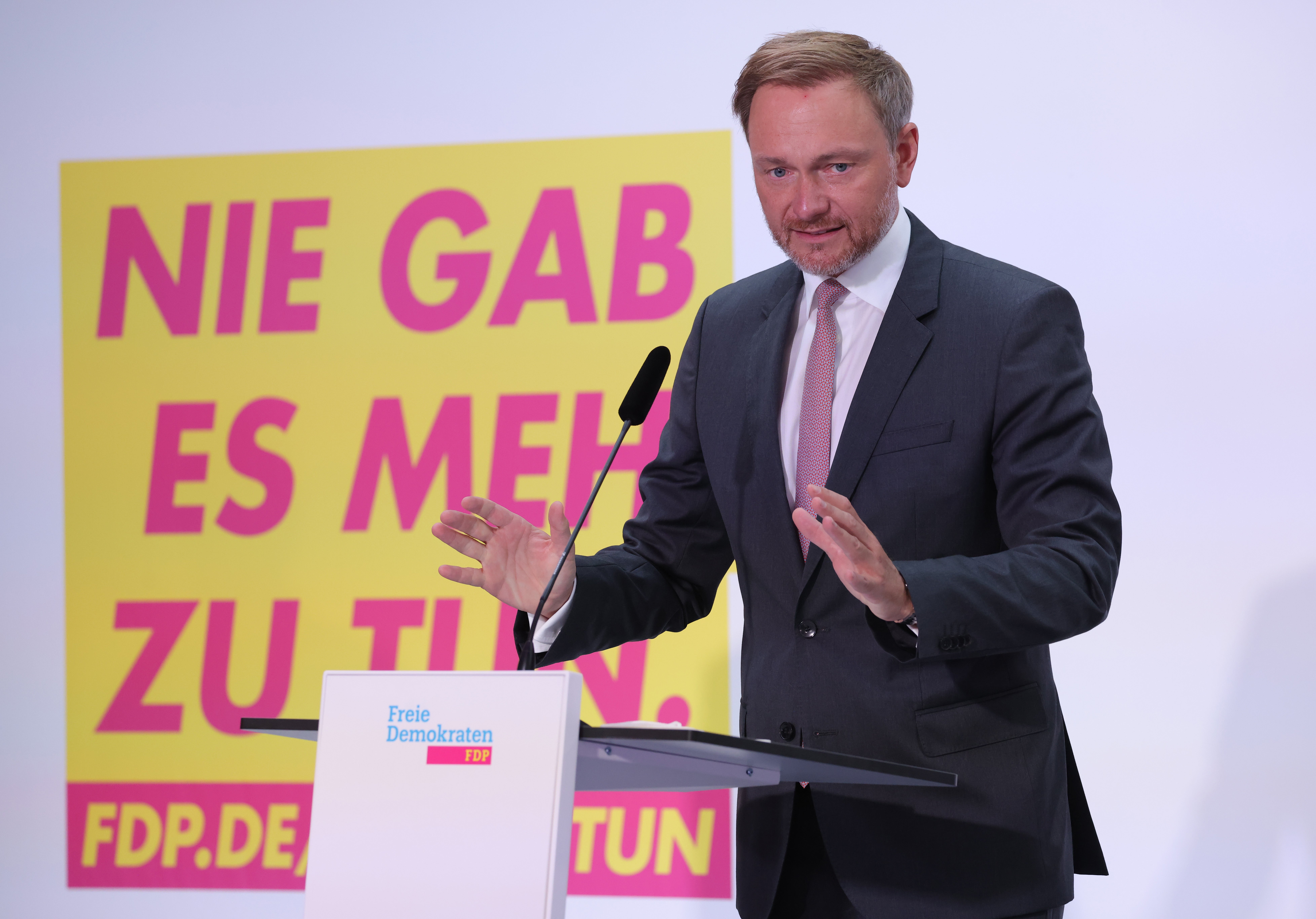 Lindner has his eye on the role of finance minister