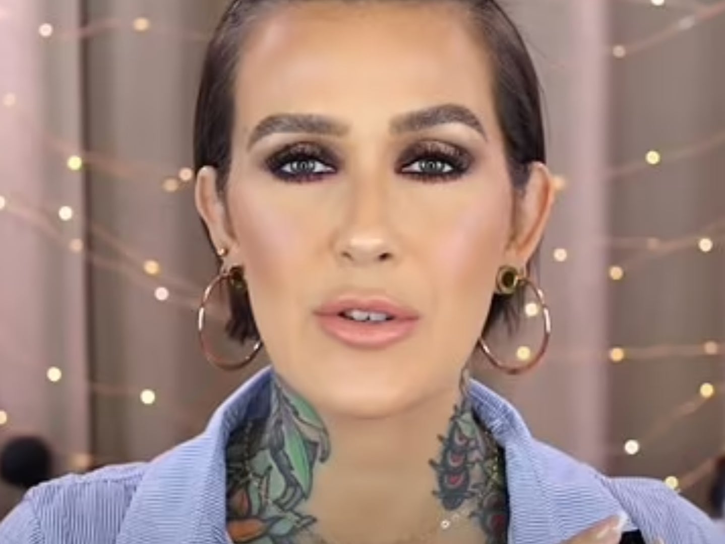 <p>Mel Thompson in her last YouTube video</p>