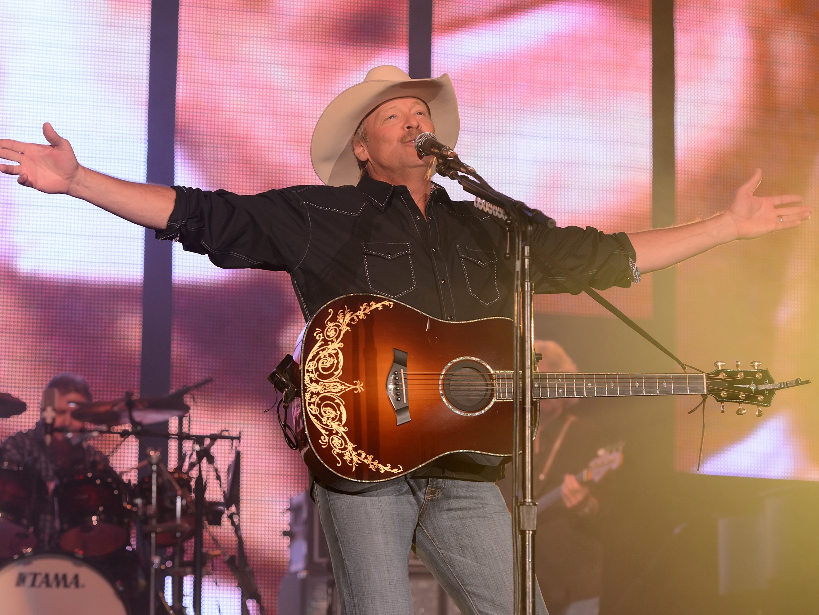 Country star Alan Jackson reveals CMT diagnosis - TODAY