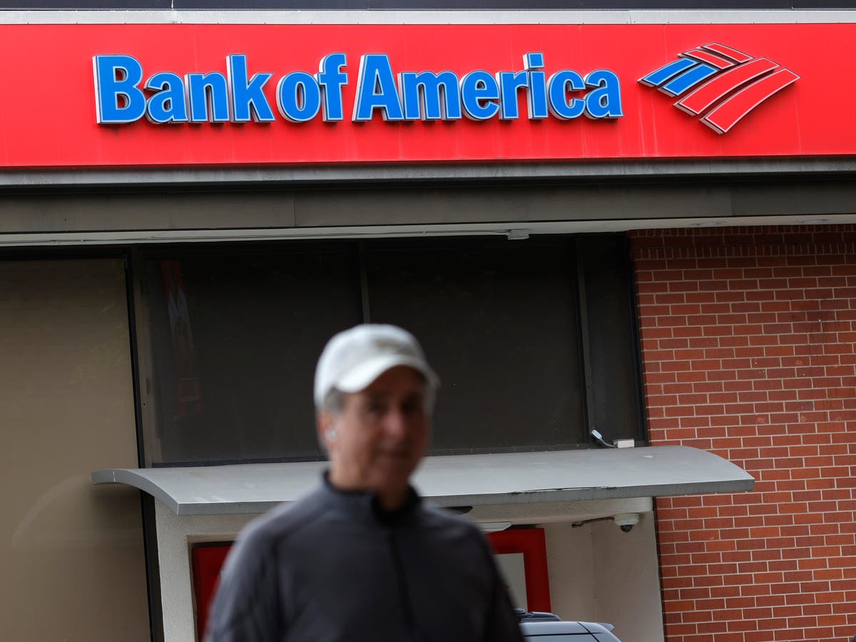 Bank of America online banking system goes down locking thousands out of their accounts