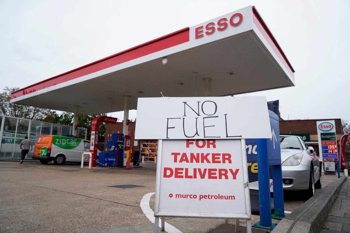 Public anger over petrol queues threatens to overshadow crucial Conservative conference