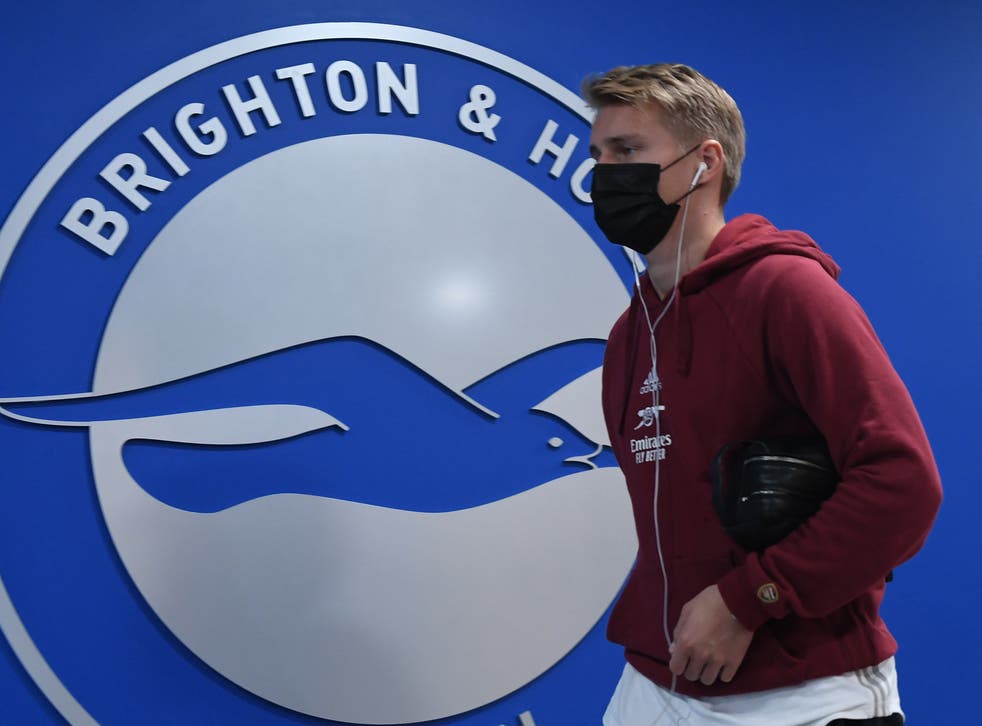 <p>Martin Odegaard arrives at the Amex Stadium </p>
