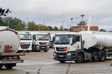 Petrol shortages: No10 says ‘hard to put specific date’ on return to normal as army delivers fuel