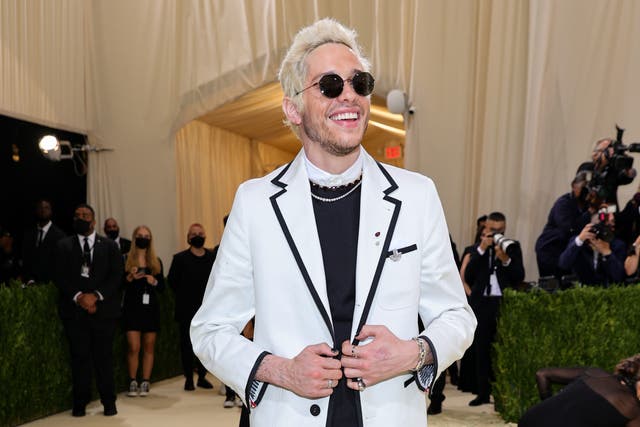 <p>Pete Davidson reflects on Met Gala outfit</p>