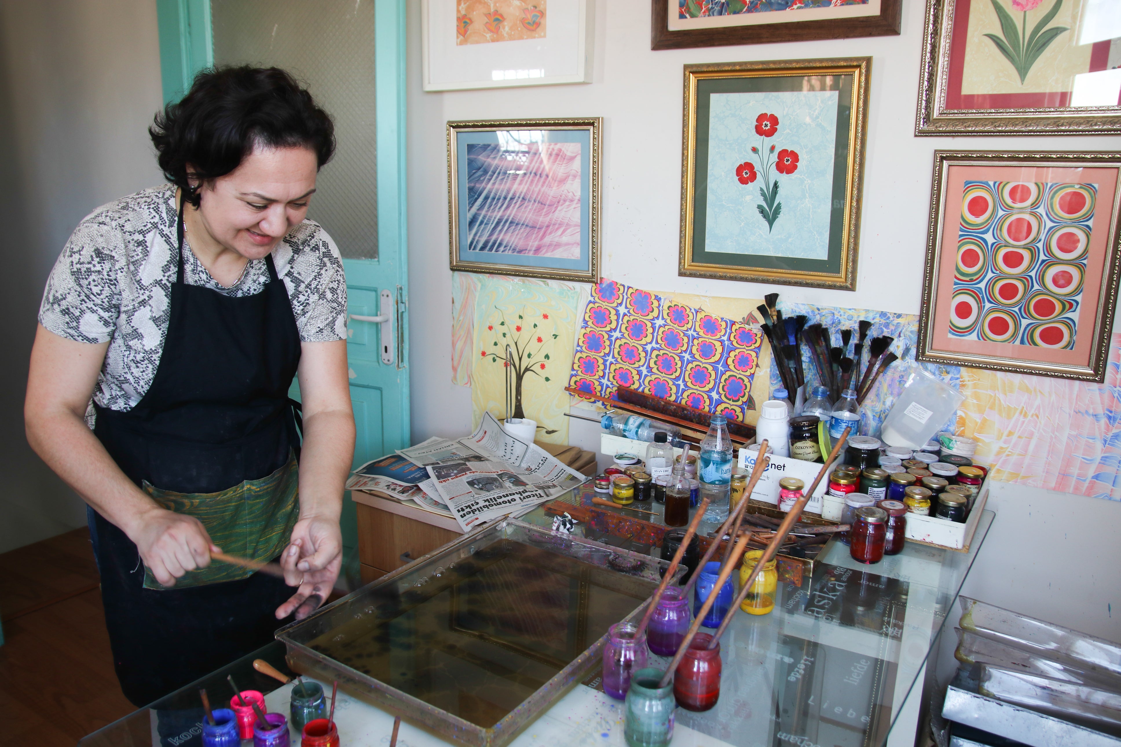 Workshops are led by an Ebru master