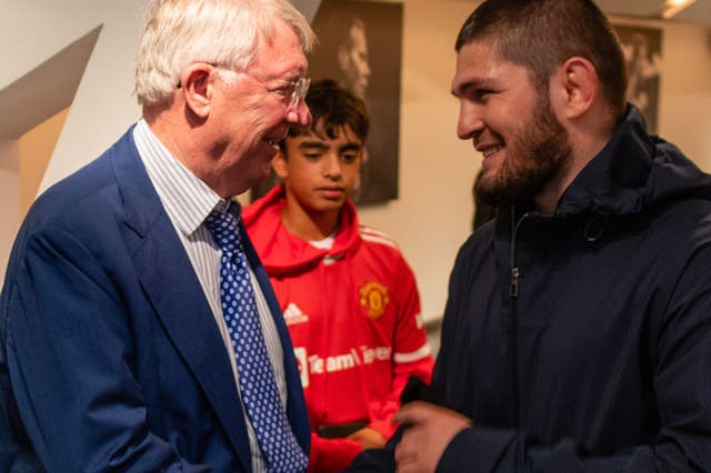<p>Sir Alex Ferguson meets with Khabib Nurmagomedov</p>