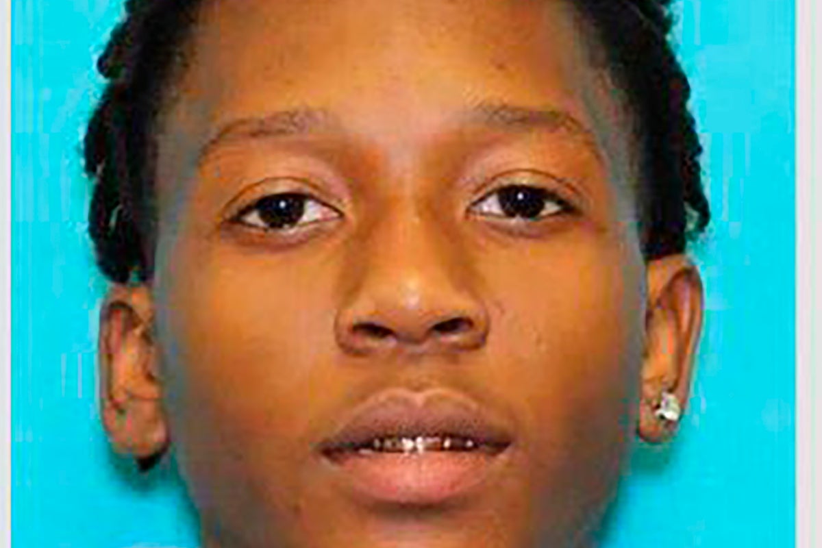 Police: Student opens fire at Texas high school; 4 hurt | The Independent
