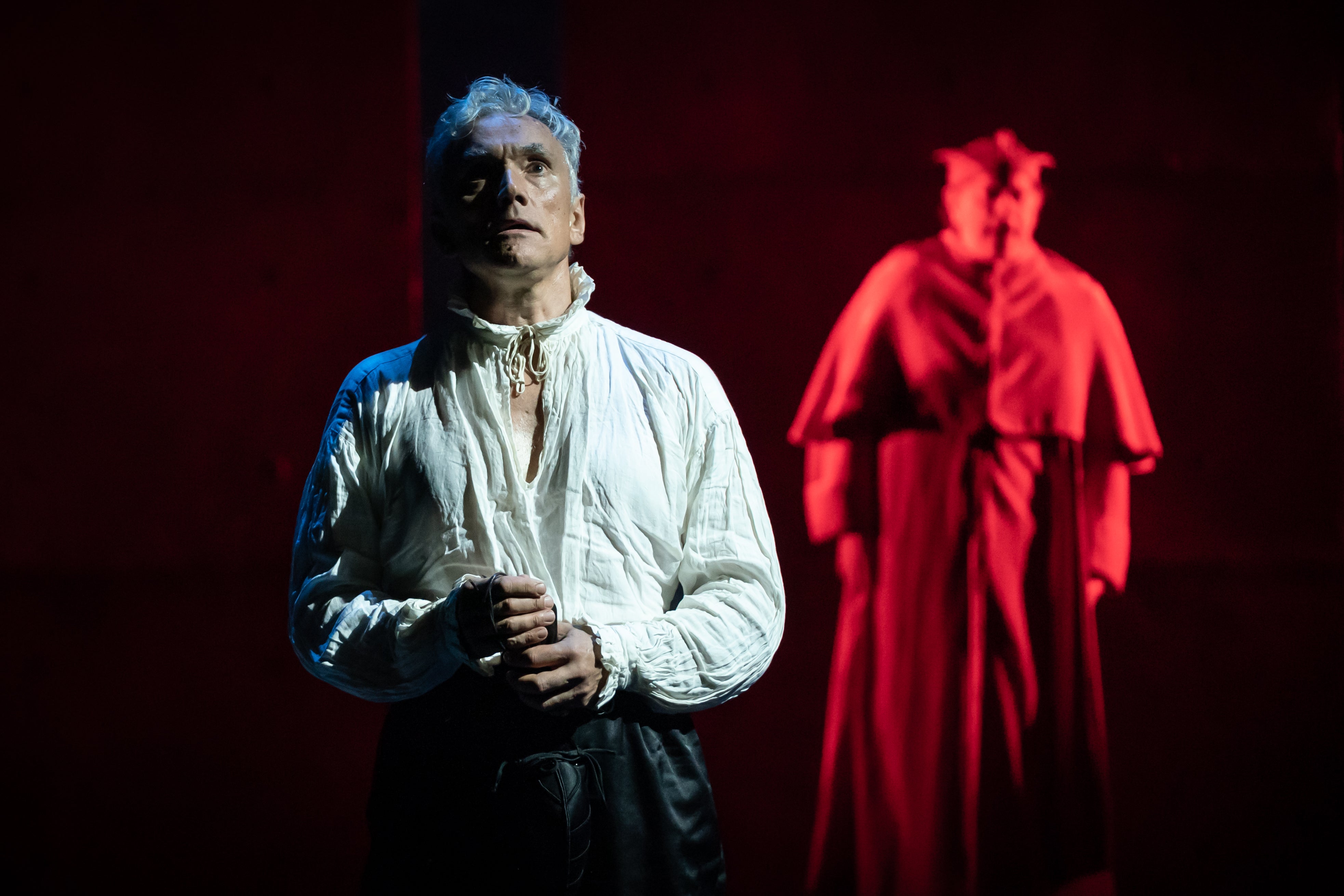 Ben Miles is brilliant as Thomas Cromwell in ‘The Mirror and the Light’