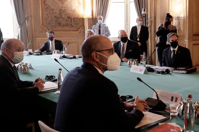 <p>Las delegaciones de alto nivel de Francia y EE.UU. en conversaciones para arreglar las implicaciones de AUKUS en las relaciones de las dos partes.</p>