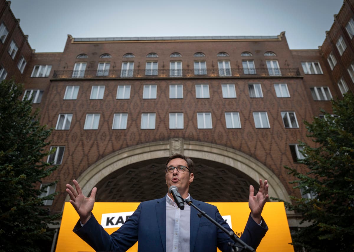 Hungary: Budapest mayor pulls out of opposition primary race