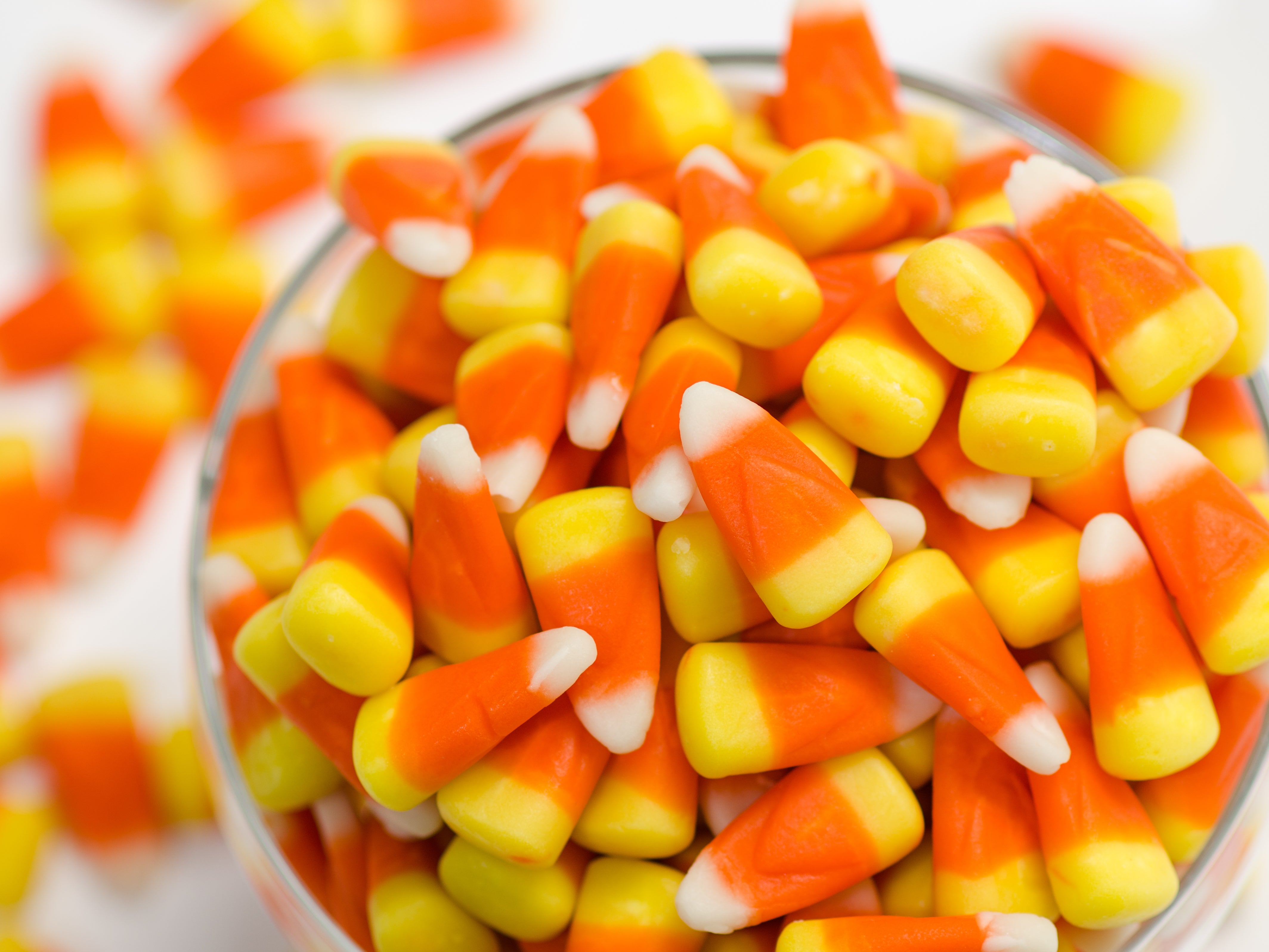 Woman pens brutally honest review of turkey dinner candy corn flavours