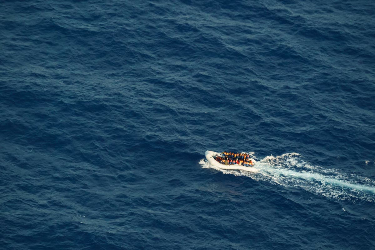 UN officials say guards kill 6 migrants detained in Libya