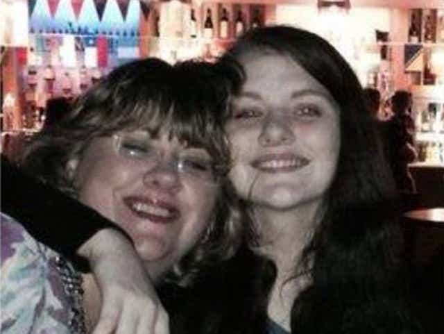 <p>Lisa and Libby Squire</p>