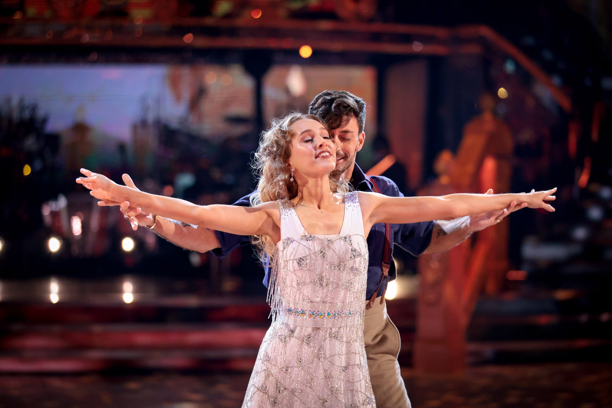 Rose Ayling-Ellis and Giovanni Pernice dance to ‘Titanic'