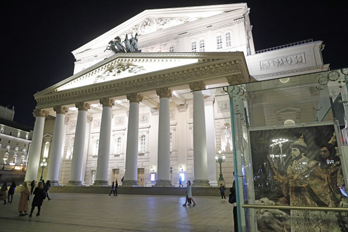 Russian actor at Moscow&rsquo;s Bolshoi Theatre killed by falling scenery