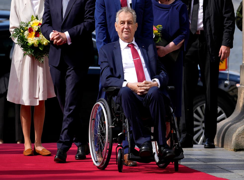 REPÚBLICA CHECA-PRESIDENTE HOSPITALIZADO