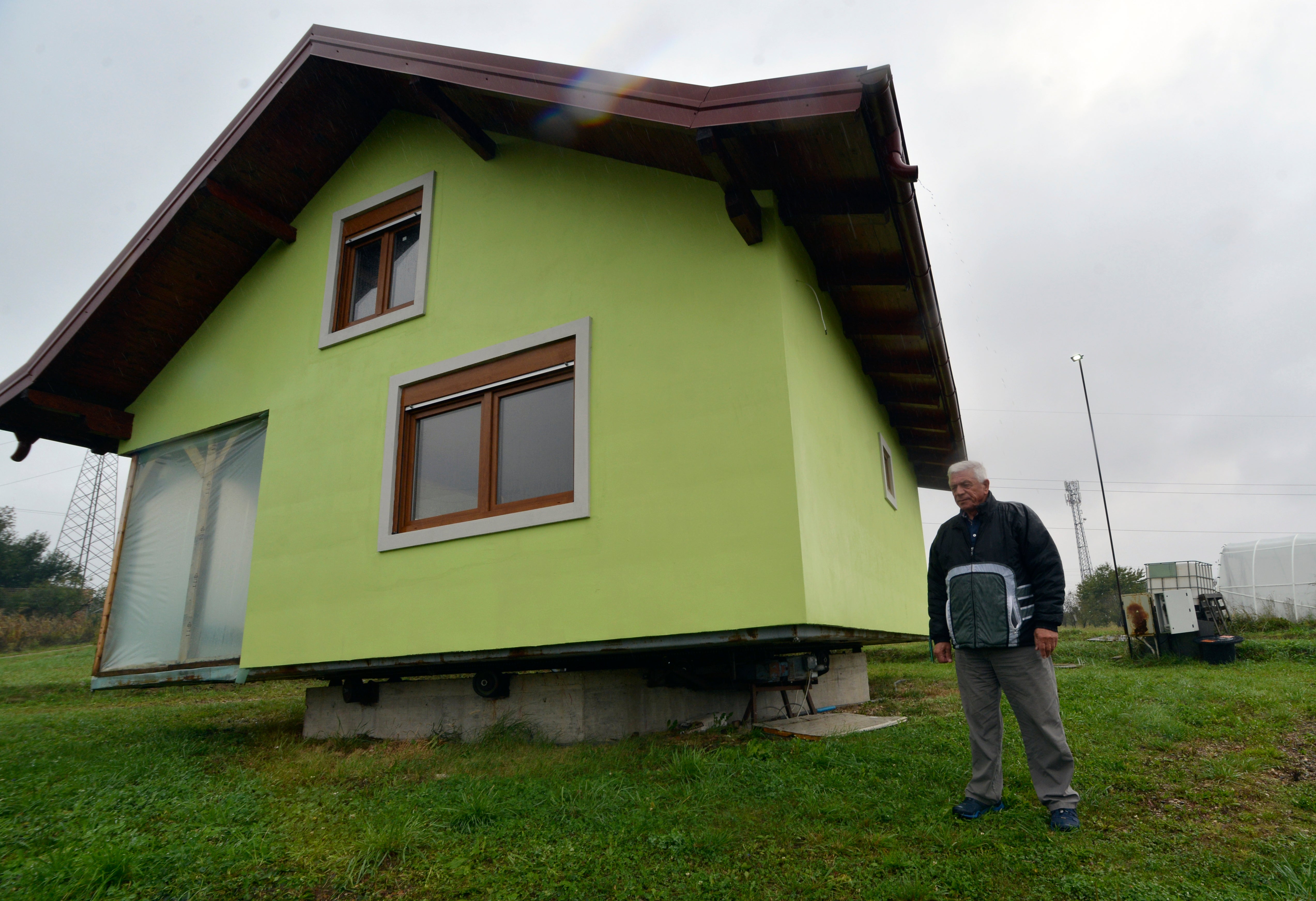 Bosnia Rotating House