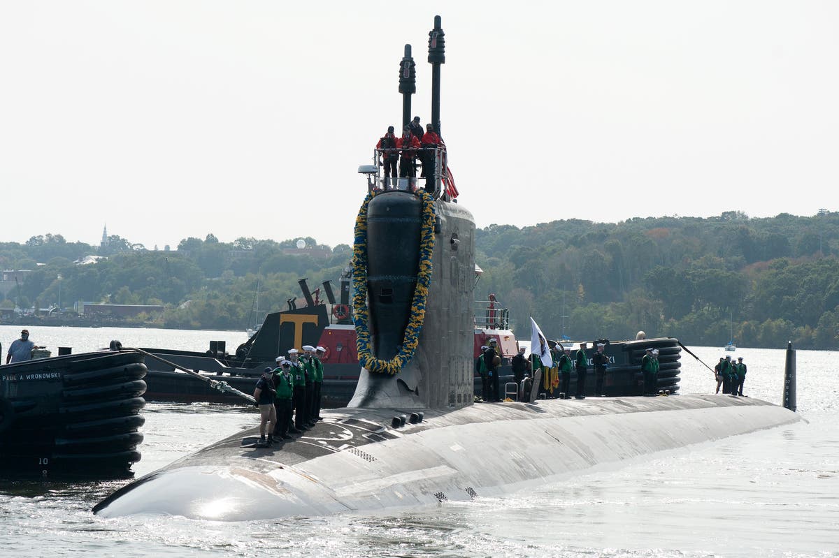 Navy engineer and wife accused of passing submarine secrets hidden in peanut butter sandwiches Navy engineer and wife accused of passing submarine secrets hidden in peanut butter sandwiches
