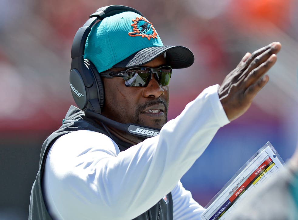 DEP-NFL DOLPHINS-DEFENSIVA