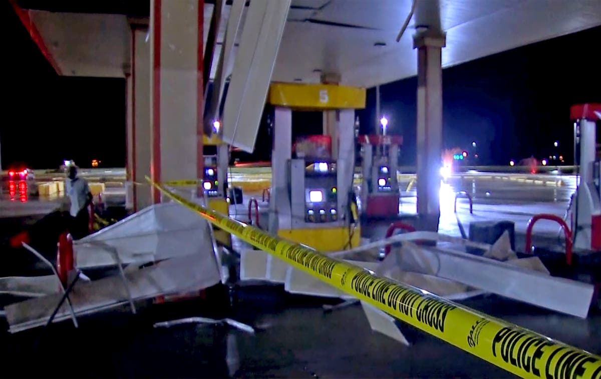 Tornadoes cause damage in Oklahoma; storms rock central US Tornadoes cause damage in Oklahoma; storms rock central US