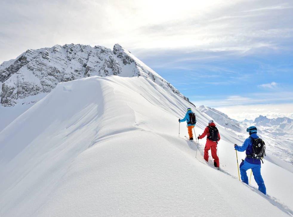 <p>Skiiers in the Lech Zuers Regions</p>