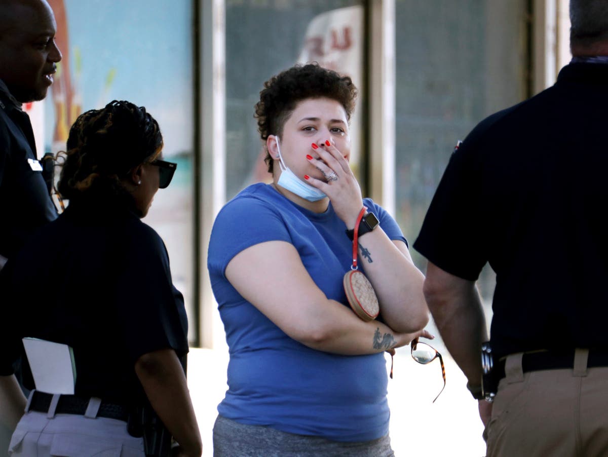 Three dead in shooting incident at post office in Memphis Three dead in shooting incident at post office in Memphis