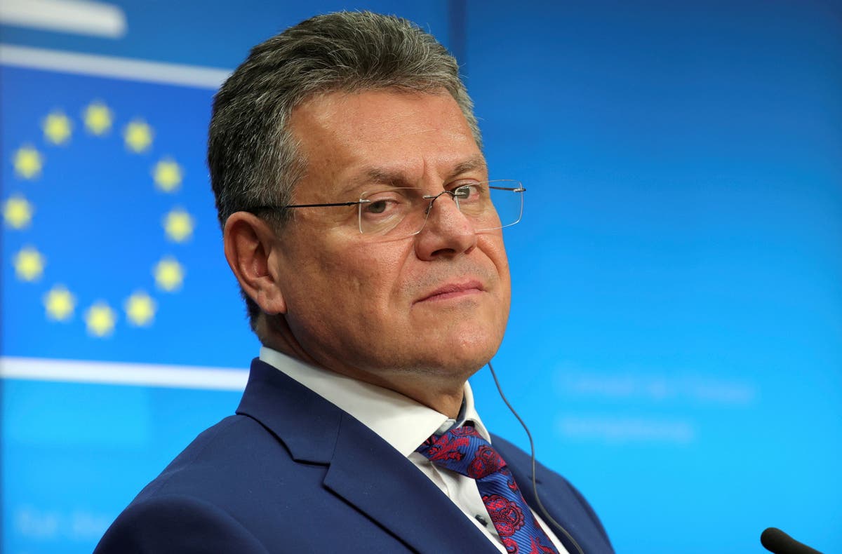 Brexit: EU to unveil proposals aimed at resolving political stand-off over Northern Ireland agreement