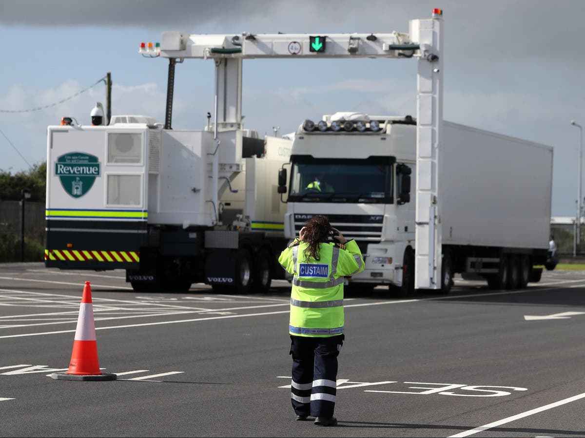Brexit news &ndash; live: EU to unveil new Northern Ireland protocol plan, amid fallout from &lsquo;farcical&rsquo; Frost speech