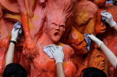 Artist wants Hong Kong sculpture back as deadline looms