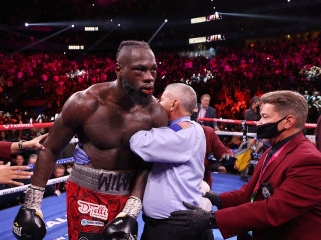 Wilder fue detenido por Fury en el undécimo asalto en Las Vegas