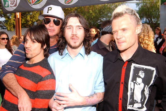 <p>Red Hot Chili Peppers in 2002 </p>