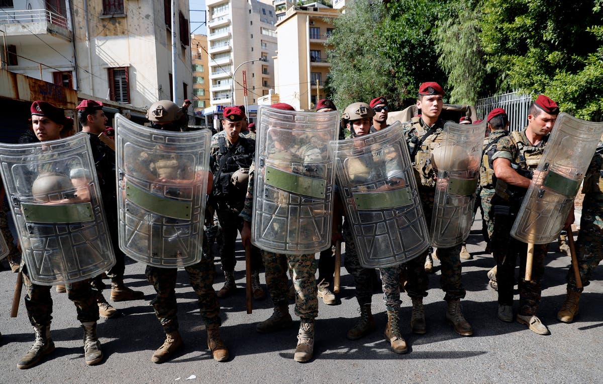 Armed clash erupts in Beirut in protest against blast judge Armed clash erupts in Beirut in protest against blast judge