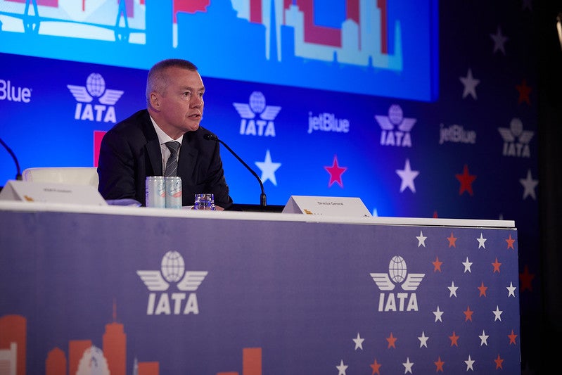 Willie Walsh speaking at IATA’s AGM
