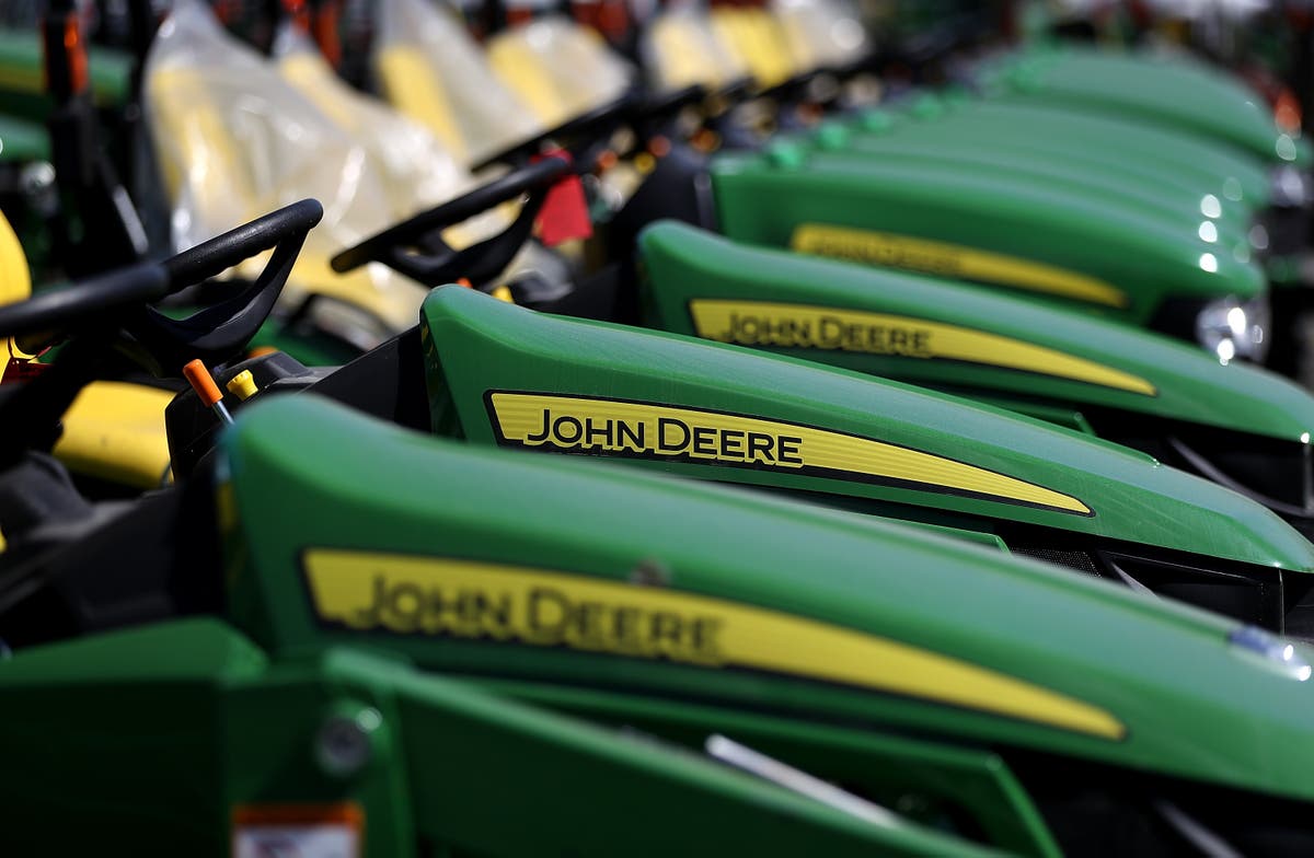 AOC joins ‘striketober’ support as more than 10,000 John Deere workers strike for better wages and benefits AOC joins ‘striketober’ support as more than 10,000 John Deere workers strike for better wages and benefits