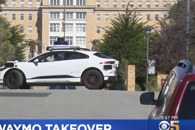 <p>A Waymo self-driving car makes a multi-point turn on a dead-end San Francisco street</p>