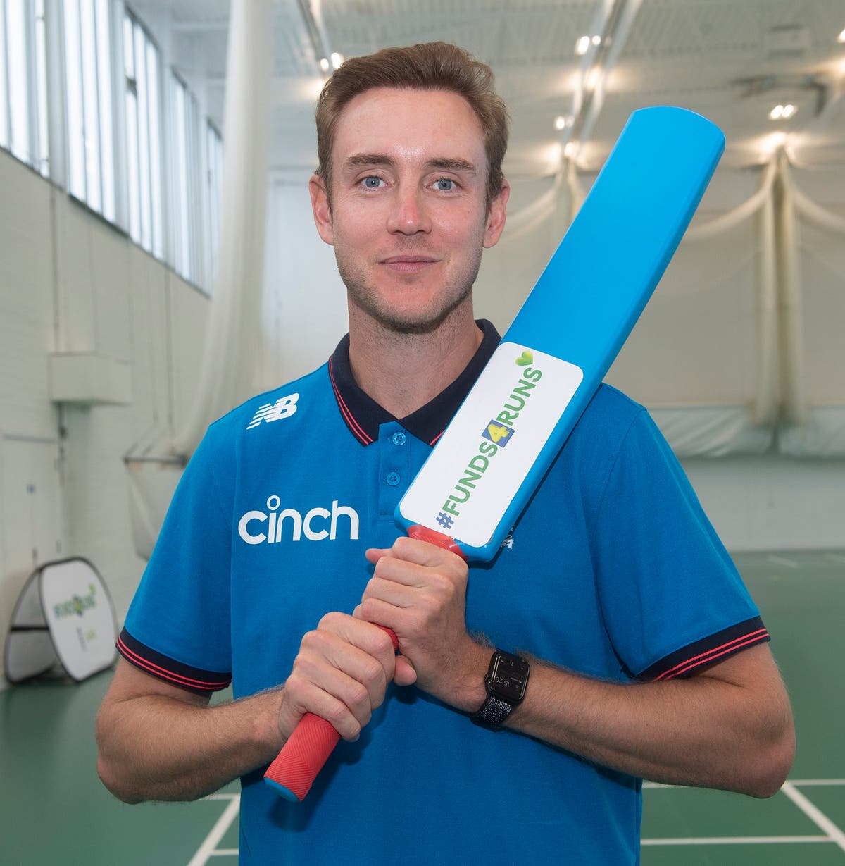 Stuart Broad urges England&rsquo;s bowlers to be &lsquo;relentless&rsquo; in Australia