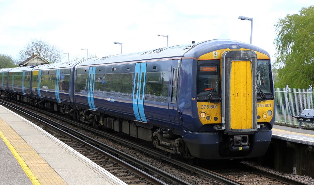 Government takes over Southeastern train services