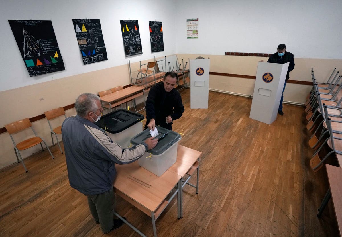 Kosovo votes in municipal elections, focus at Pristina race
