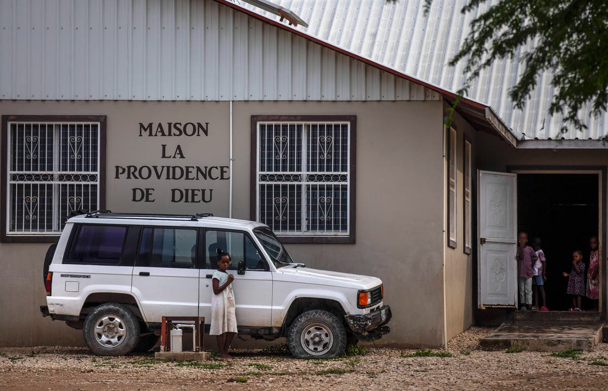 US, Haiti seek release of 17 missionaries snatched by gang