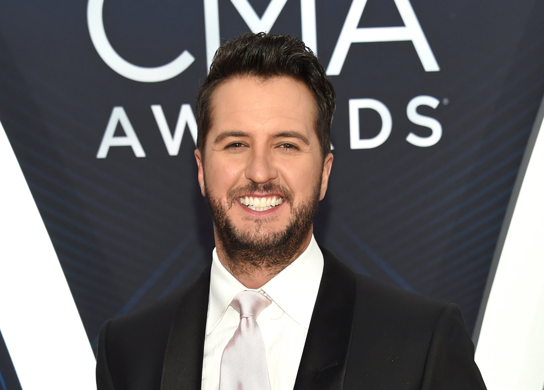 Country star Luke Bryan to host CMA Awards The Independent