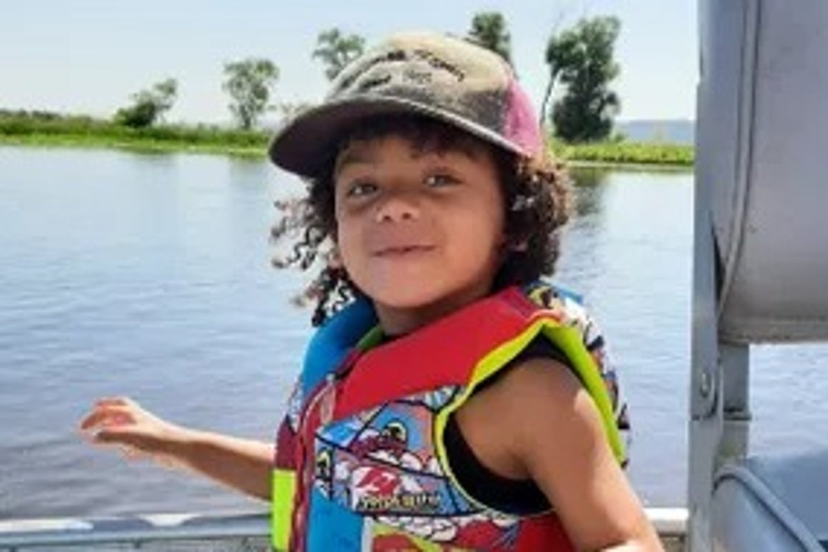 Three year old still missing as mother found dead in back garden | The ...