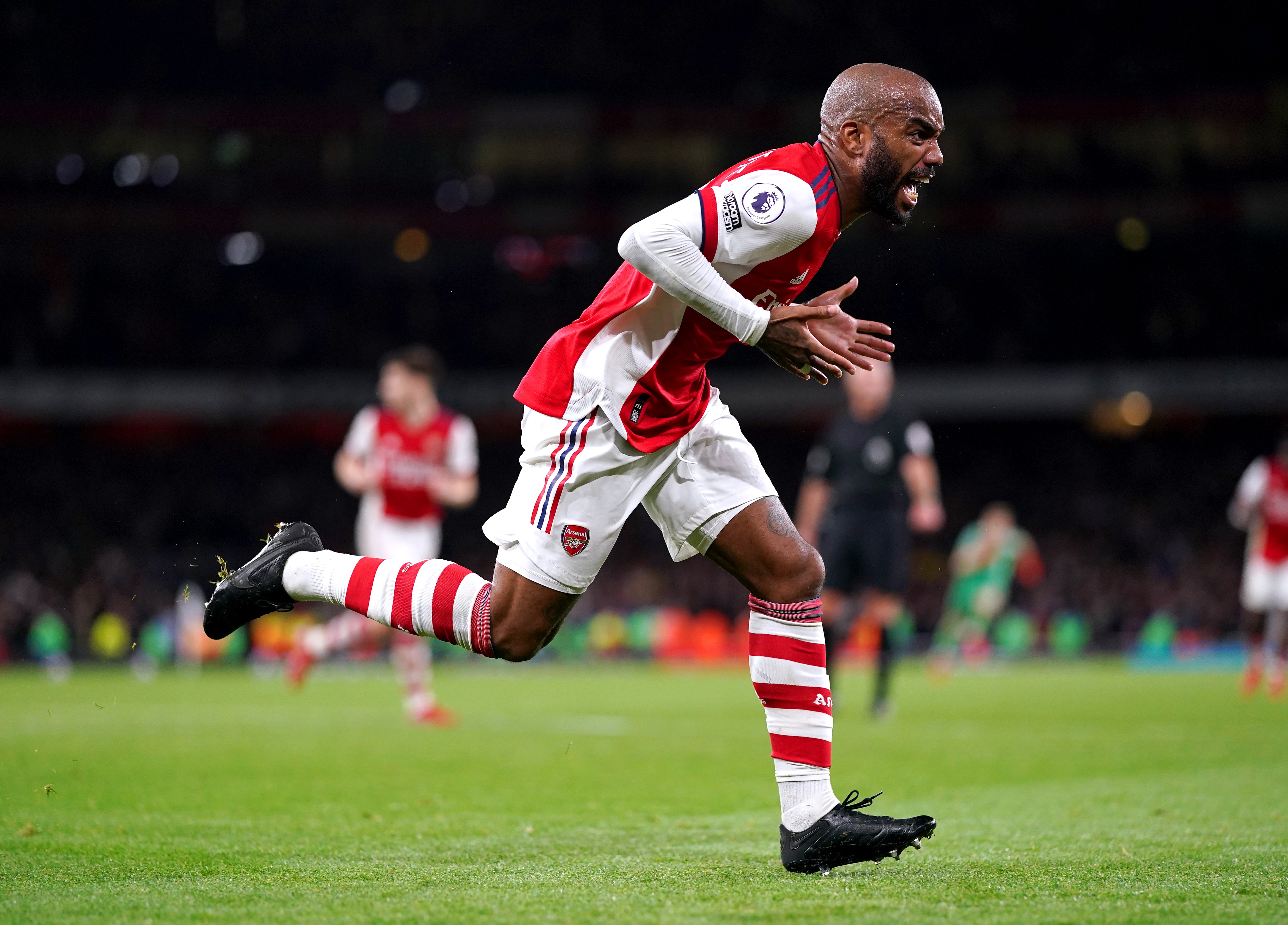 Alexandre Lacazette celebrates scoring Arsenal’s equaliser